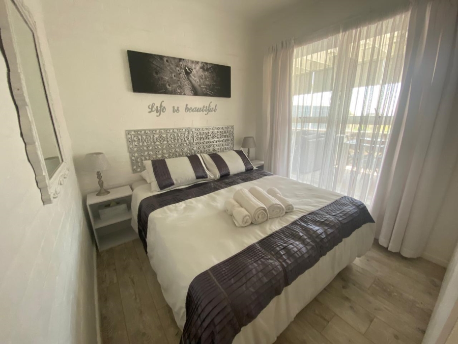 4 Bedroom Property for Sale in Pringle Bay Western Cape
